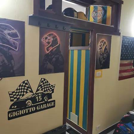 Gigiotto Garage Holiday home Syracuse
